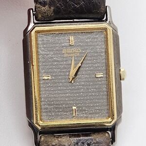 Vintage Seiko Ladies 20mm Watch Gold Black Tone Silver Dial Rectangle